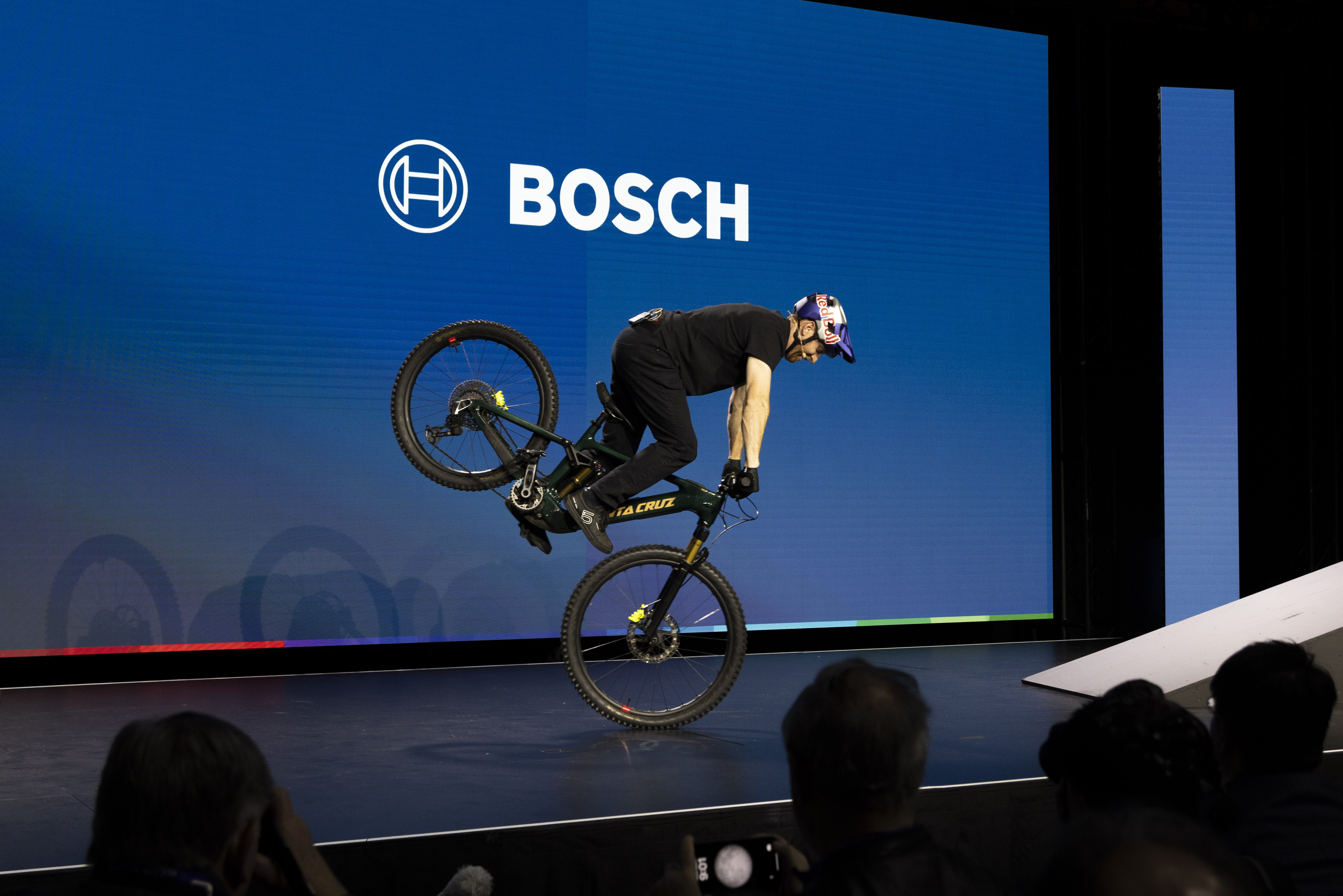 Danny MacAskill, mountain bike and street trails rider