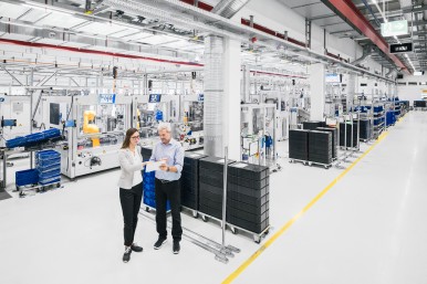 Bosch peilt mit Software für Fabriken Umsatz in Milliardenhöhe an