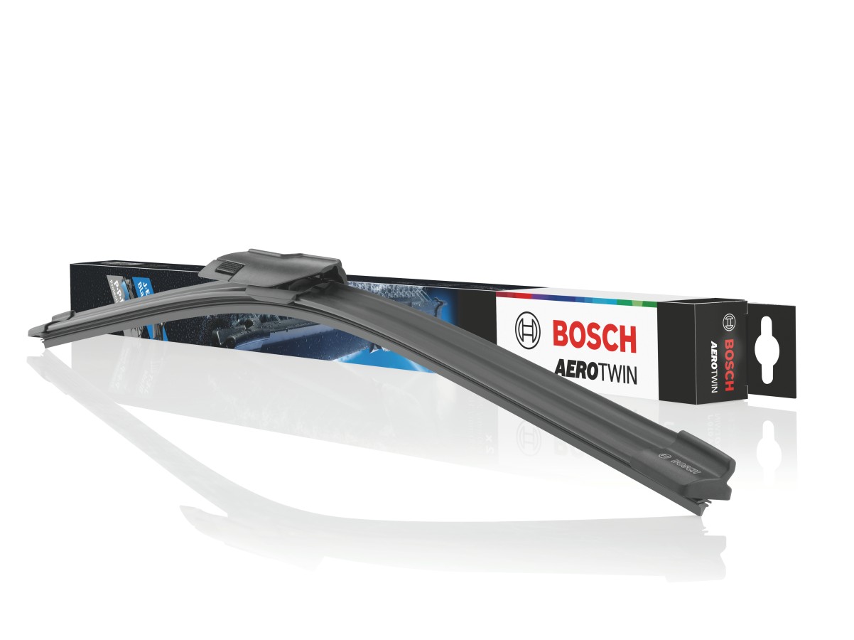 New Bosch Aerotwin J.E.T Blade with spray nozzles integrated in wiper